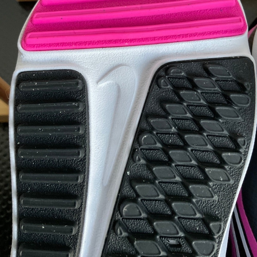 Nike Cosmic Runner GS Pink‎ Black White HM4402-602 Youth Running Shoes Size 6Y - Picture 14 of 16